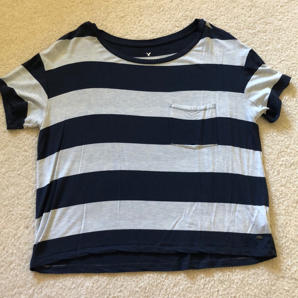 American eagle t shirt